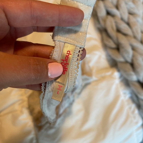 Collection of bras and bralettes - Picture 3 of 16